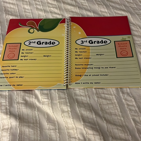 School Memories Keepsake Album - Picture 4 of 8